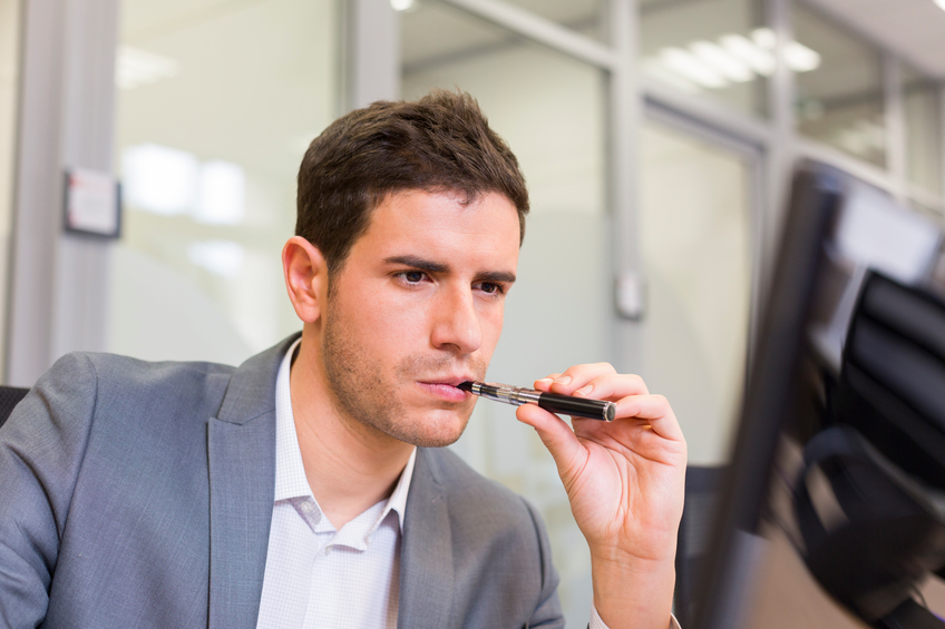 Bei der Arbeit: Rauchen verboten  Dampfen erlaubt? - Willkommen im Blog  der Sparkasse Sdholstein