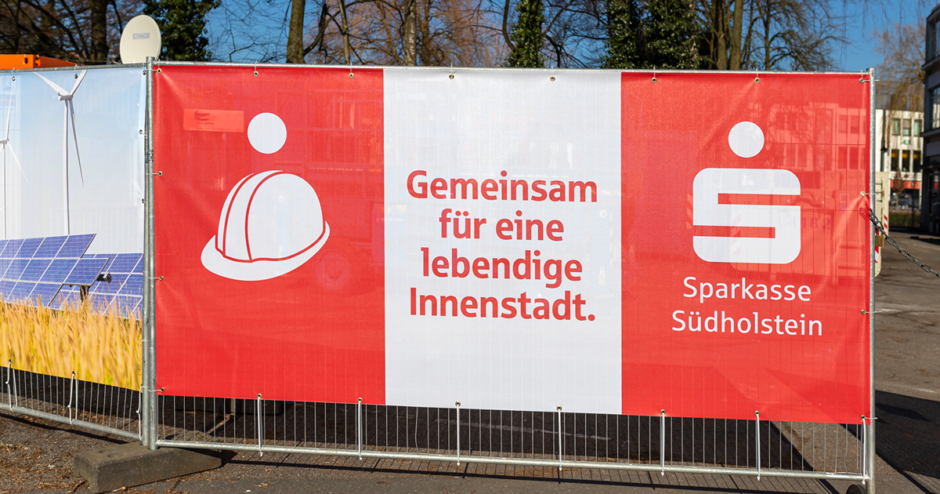 Holstenköste: „Hinterhof“ kann nun doch stattfinden – Initiative der Sparkasse Südholstein ermöglicht die beliebte Veranstaltung
