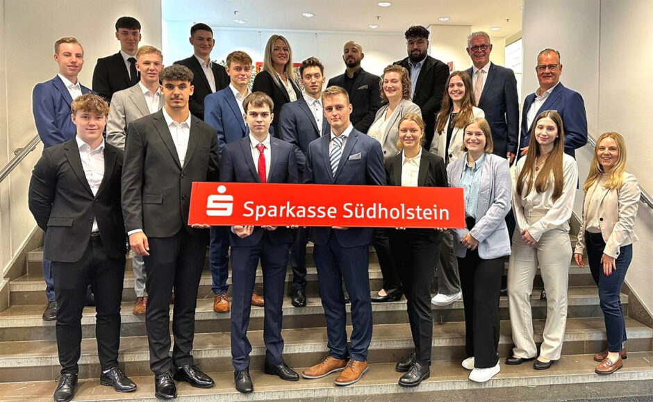 Sparkasse Südholstein begrüßt 19 neue Auszubildende – Bewerbungsphase für Ausbildungsstart in 2024 läuft bereits