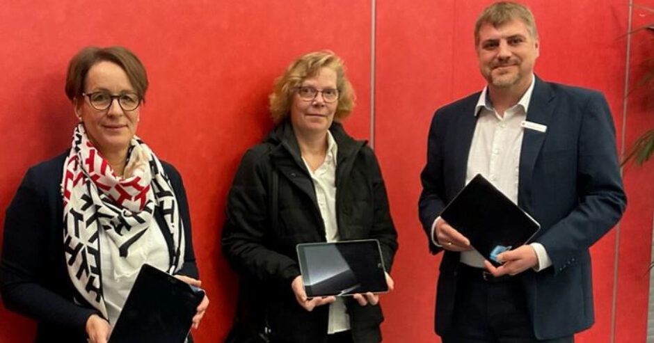 30 iPads von der Sparkasse Südholstein für die Schule im Alsterland – Förderung des Unterrichts durch nachhaltigen Umgang mit Altgeräten