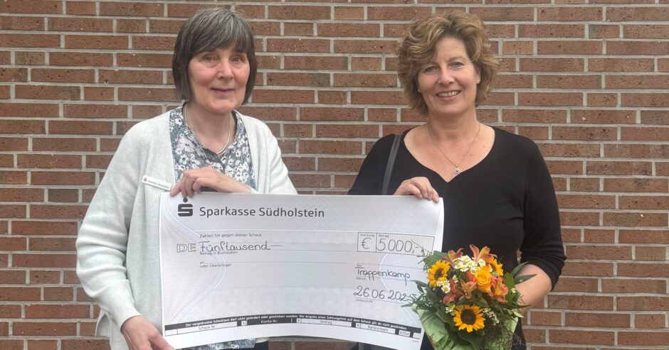 Glück beim Los-Sparen: Simone Siedschlag aus Trappenkamp gewinnt 5.000 Euro