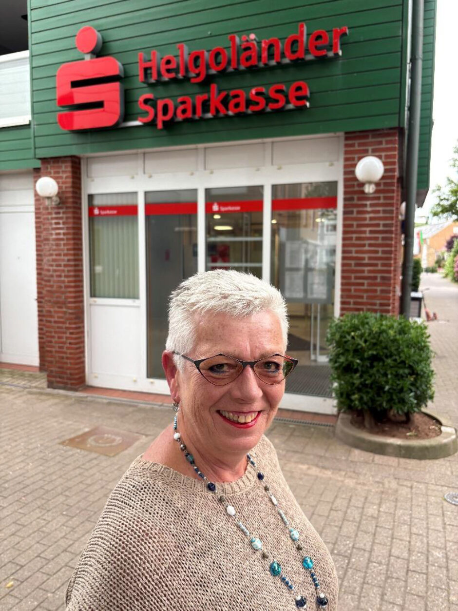 Beate Richter verabschiedet sich in den Ruhestand – Filialleiterin der Helgoländer Sparkasse bleibt auf der Hochseeinsel
