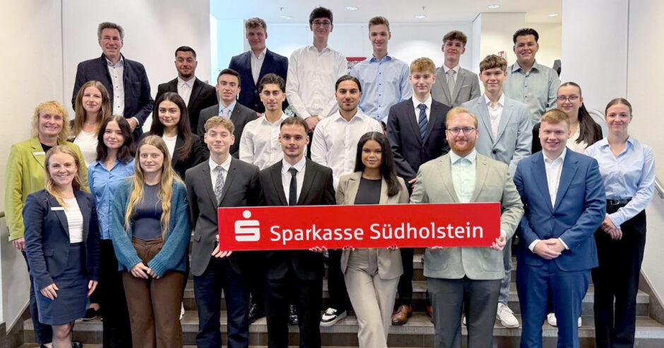 Sparkasse Südholstein begrüßt 21 neue Auszubildende