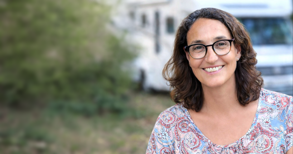 47 Jahre Sparkasse: Dörte Hoyer sagt jetzt „Tschüss“ Nach fast fünf Jahrzehnten bei der Sparkasse Südholstein verabschiedet sich Dörte Hoyer in den Ruhestand – Abschied am 7. Mai in der Filiale Ellerau